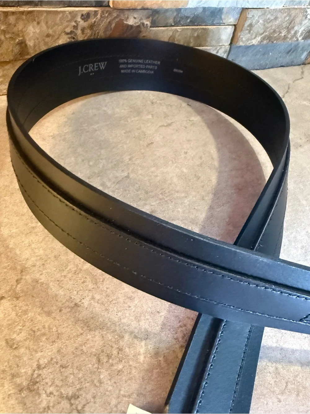 black leather J.Crew belt features a polished gold-tone buckle 2” Wide L/XL - Picture 2 of 7